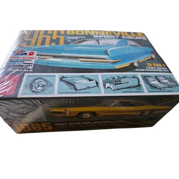 1965 Bonneville Sport Coupe MODEL - Picture 4 of 4